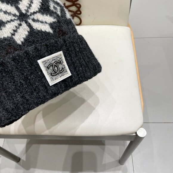 CHANEL Knit Beanie main image 5
